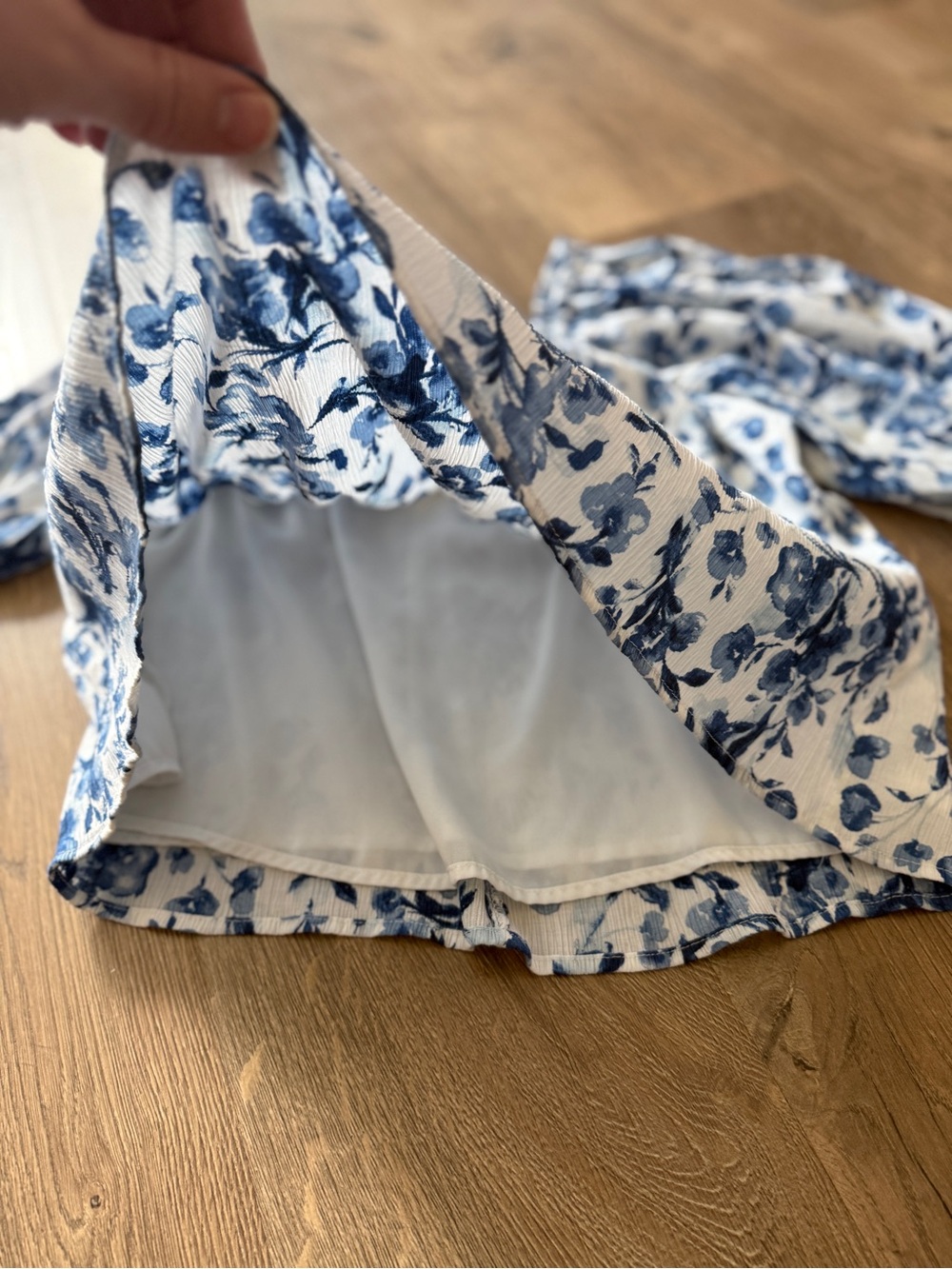 Abercrombie & Fitch White and Blue Floral Peasant Blouse - Picture 6 of 7